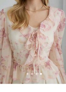 Ruffle Top