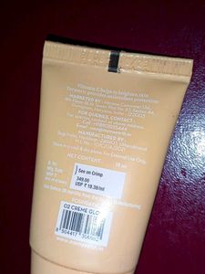 Mamaearth Glow Serum Foundation With Vitamin C