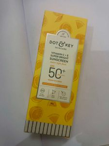 Dot & Key Sunscreen SPF 50