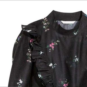H&amp;M Sheer Top. Semi Cropped. Good Condition