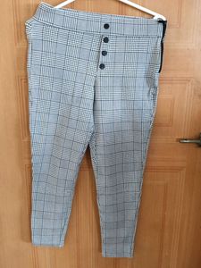 Black And Whites Checkered Formal Pant