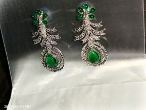 Rhodium Plated Artificial Stone Embed Drop Earing
