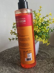 PHY Body Wash - Invigorating Scent!