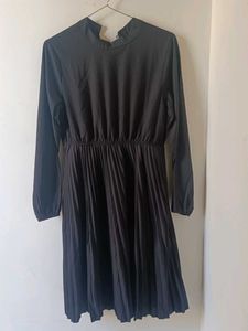 Elegant Black Midi Dress
