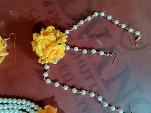 Haldi Flower Jewellery Set