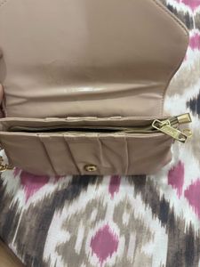 Shoulder Bag Perfect For Everyday And Parties