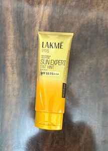 Lakme Sun Expert Tint hint