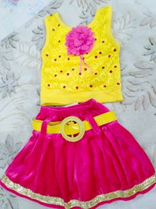 Girls Yellow &amp; Pink Outfit
