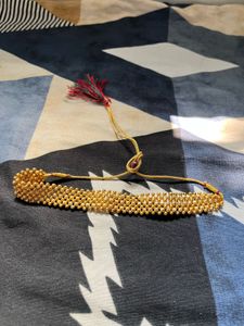 Golden Maharashtrian Thushi