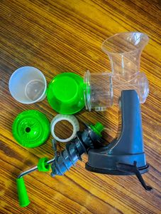 Portable Hand Juicer (Brand New)