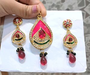 New Jewellery Necklace Pendant And Earrings Set