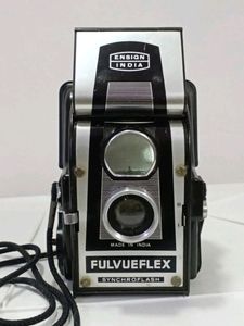 RARE FULVUEFLEX Camera.