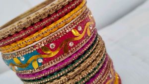 Traditional Rajasthani Lac Bangles Set (14 Pieces)