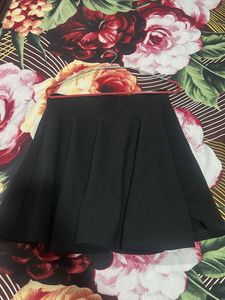 Black Skirt - Versatile &amp; Chic