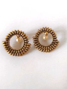 Earings