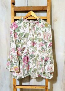 Floral Print Blouse with Tie Neck Size-46