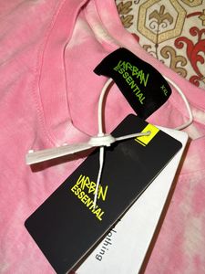 Urban Essentials Tshirt