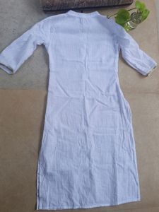 White Kurta With Collar
