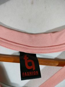 Peach&amp; White Casual Top (Women&#39;s)