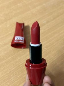 MATTE + WATERPROOF Lipstick
