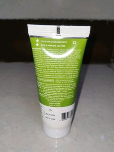 The Derma Co Cica Glow Daily Moisturizer