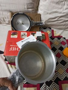 Virgin Aluminium Pressure Cooker (3 L)