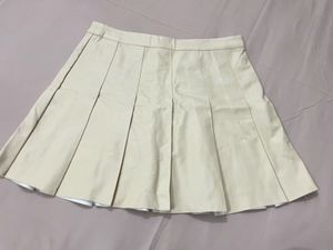 leather skirt