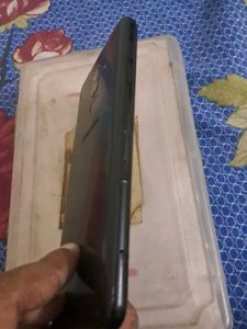 Damaged SAMSUNG ON 8