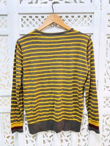 Pullover Top ()
