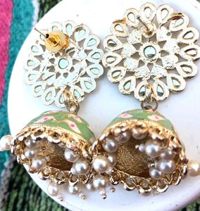 Mint Big Size Jhumke