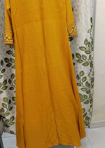 Embroidery Kurti Pant Set