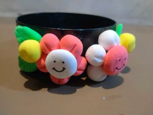Cute Smiley Flower Desk Organizer or trinket tray