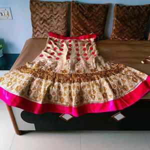 🛍️ Pink Embroidered Heavy Lehenga Choli⭐⭐⭐⭐⭐