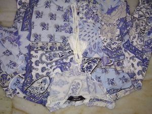 Women&#39;s Top Wear
