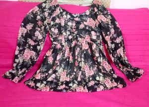 Bugs Casual Bishop Sleeves Polka Print Peplum Top
