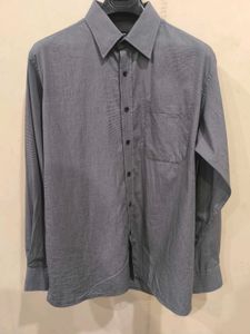 100% Cotton Grey Shirt Of Ozemberg Brand.