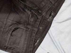 Stylish Black Jeans