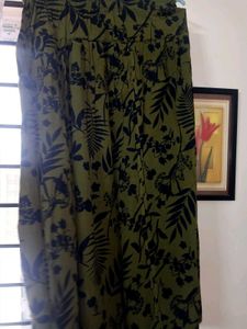 Women&#39;s Green Flared Skirt