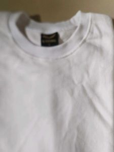 White 🤍 T-shirt 👕 Stylish Also Works In Cold ❄️