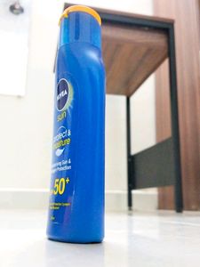 NIVEA SUNSCREEN SPF 50/ PROTECT AND MOISTURE.