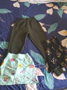 Reduced Formal Pants & Skirts For 7 To 8 Yr Girl