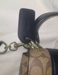 Coach slingbag / handbag
