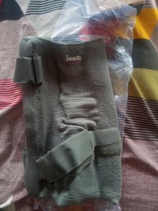 Tynor Knee Cap With Rigid Hinge