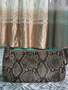 Stylish Snakeskin Handbag