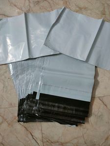 Courier packing material