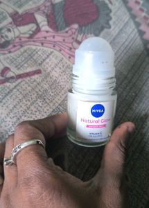 Nivea Natural Glow Deodorant