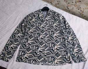 Stylish Printed Dress Shirt🤍