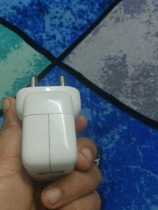 Apple 10W Adapter