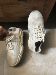 Sports shoes can go with any outfit