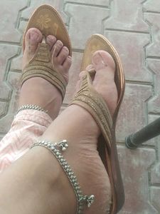 Wooman Footwer